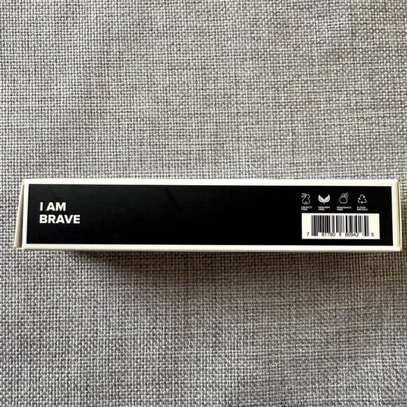 La Parfait Ultimate Waterproof Mascara Full Size Smudge Proof Longwearing - Picture 5 of 7